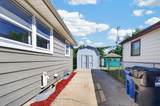 2039 Wustum Ave - Photo 20