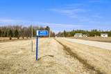 1453 Waukesha Rd - Photo 3