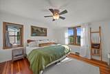 8074 Seneca Rd - Photo 29