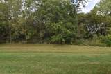 W398N6066 Autumn Woods Dr - Photo 14