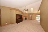 W204N16318 Jackson Dr - Photo 5