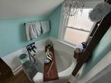 2122 Lincoln St - Photo 13