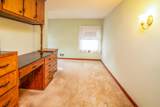 921 Center St - Photo 12