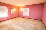 921 Center St - Photo 16
