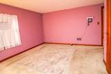 921 Center St - Photo 17
