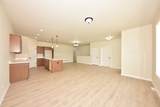 615 Hunter Oaks Blvd - Photo 10