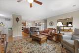 4 Gaslight Dr - Photo 13