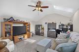 402 Greenvalley Dr - Photo 15