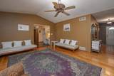 8319 Woodridge Dr - Photo 15