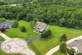 W238S5976 Prairie Wolf Ct - Photo 8