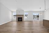 339 York St - Photo 4
