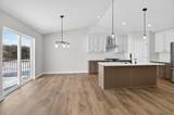 339 York St - Photo 8