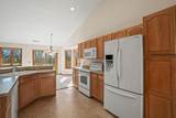 6331 Kingsview Dr - Photo 10