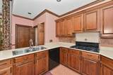 530 Park Cir - Photo 19