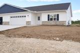 920 Drumlin Dr - Photo 1