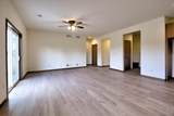 920 Drumlin Dr - Photo 6