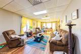 4629 Port Washington Rd - Photo 18