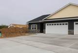 1352 Kettle Dr - Photo 1