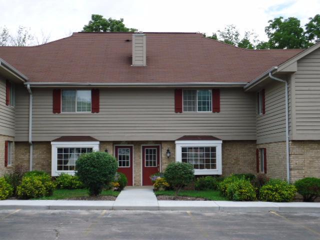 N87W16420 Appleton Ave - Photo 1