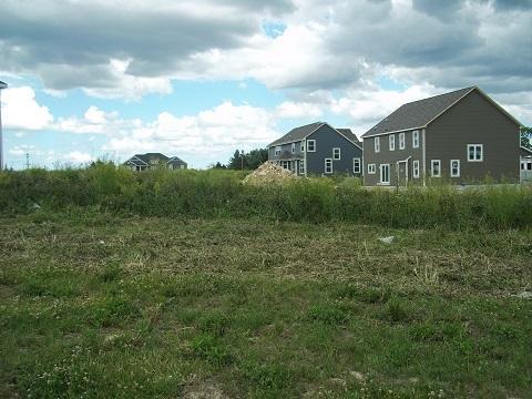 W236N7252 Meadow Ct - Photo 1