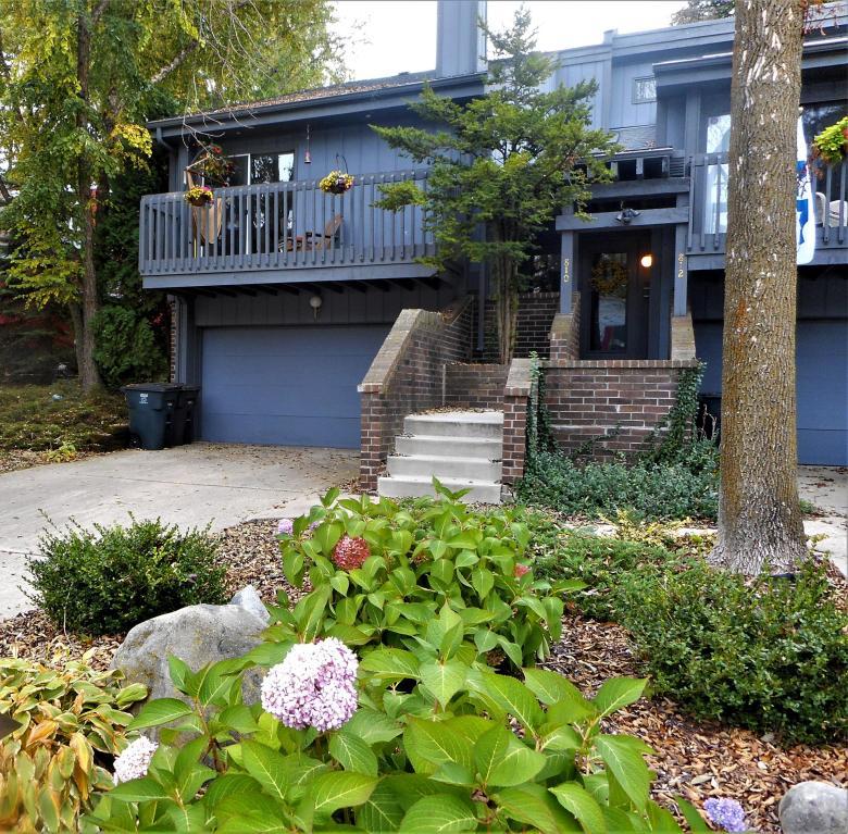 810 Kendall Ln - Photo 1