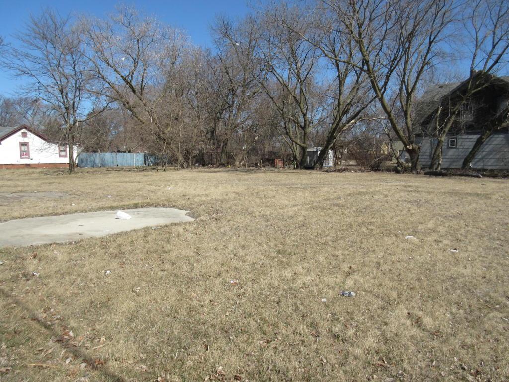 1348 Albert St - Photo 1