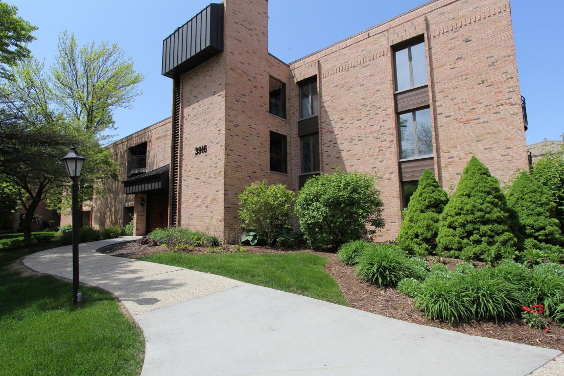 3916 Oakland Ave - Photo 1
