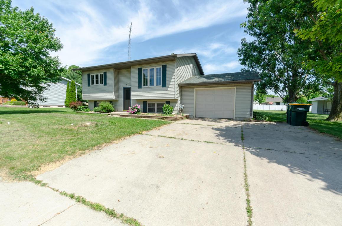 712 Buwalda Dr - Photo 1