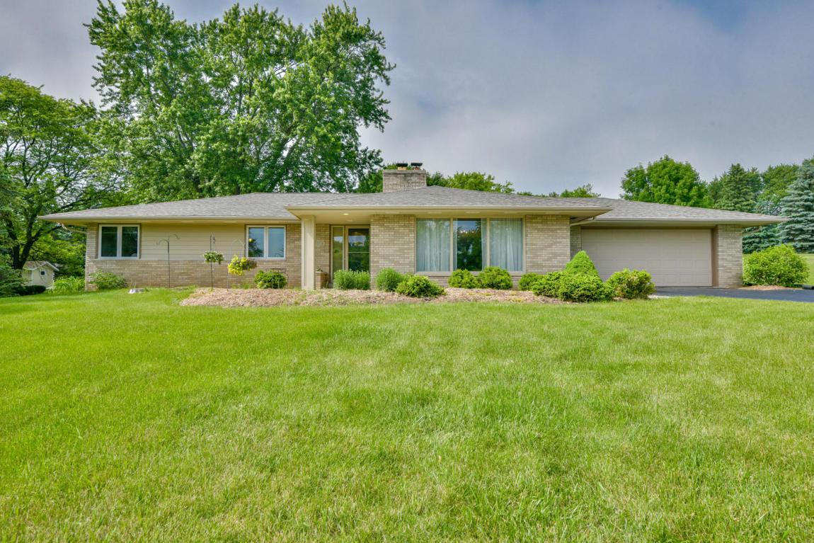 16910 Fairview Ct - Photo 1
