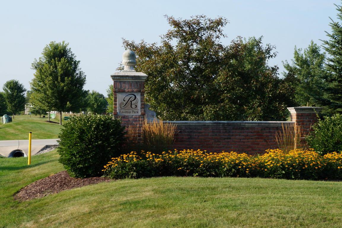 1105 Ravinia View Ln - Photo 1