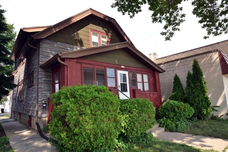 1805 68th St - Photo 1