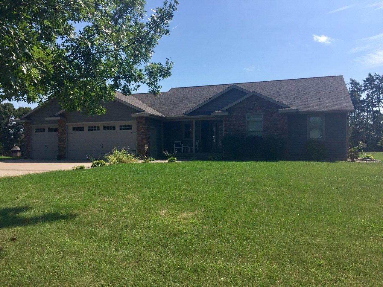W7941 Tulip Ln - Photo 1