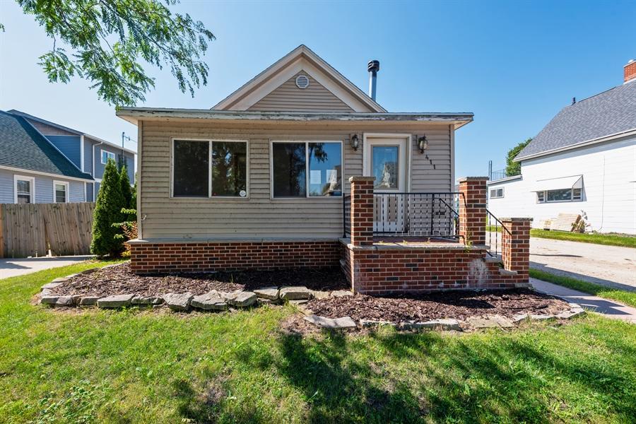 411 Indiana Ave - Photo 1