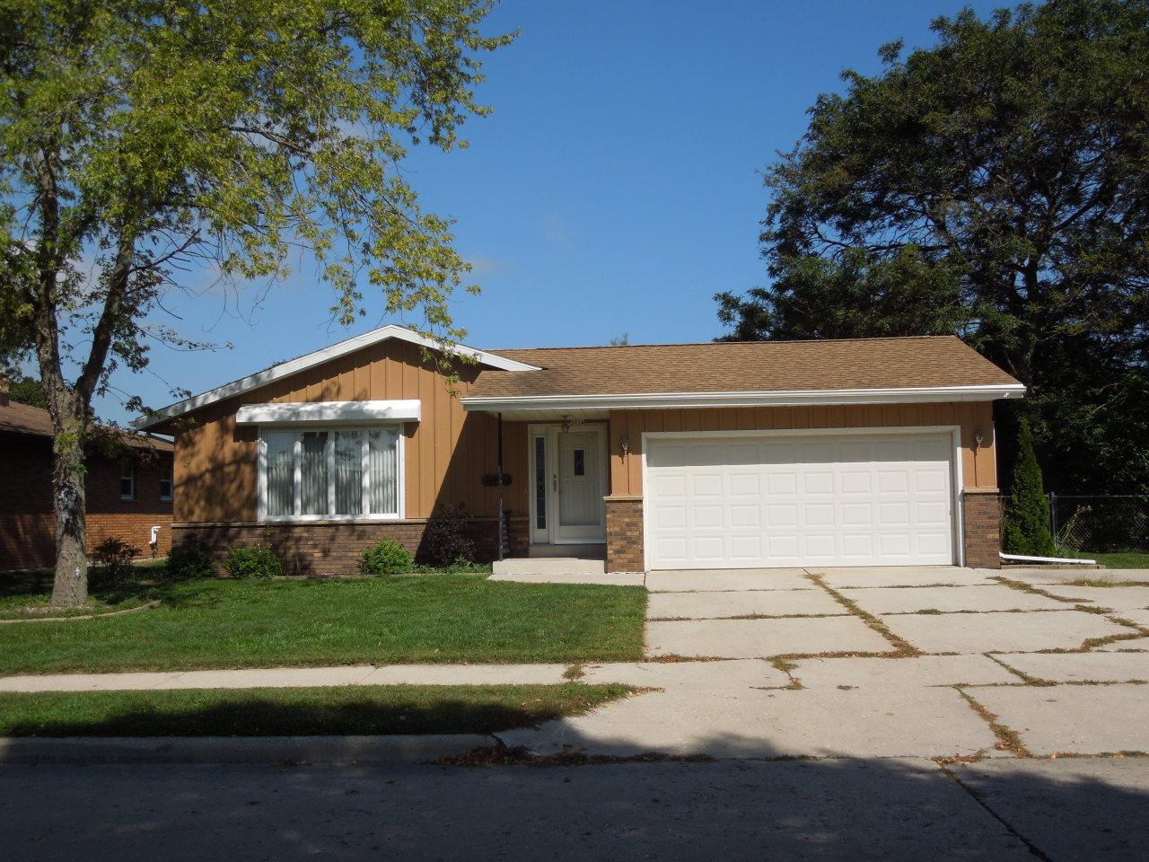 3114 Mark Dr - Photo 1