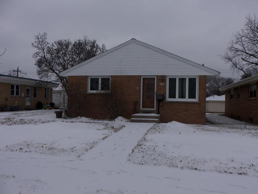 3873 67th St - Photo 1