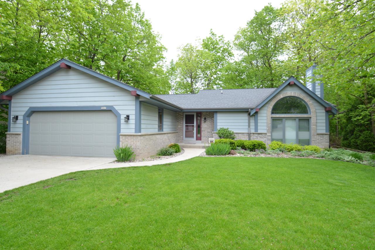 3980 Stonewood Rd - Photo 1