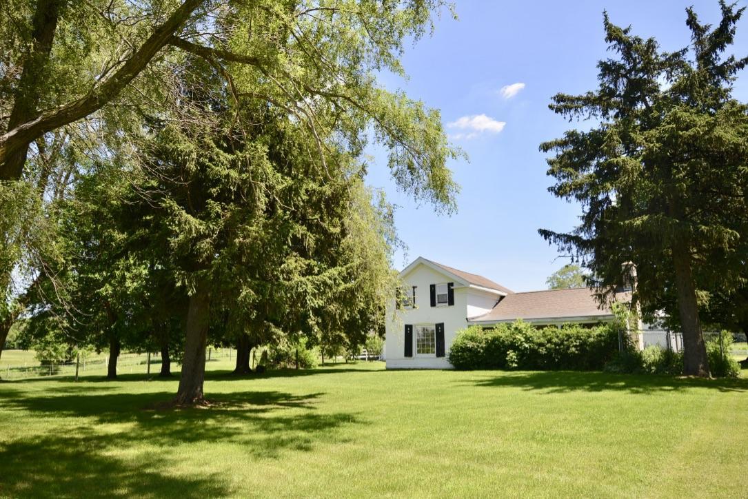 N830 Tamarack Rd - Photo 1