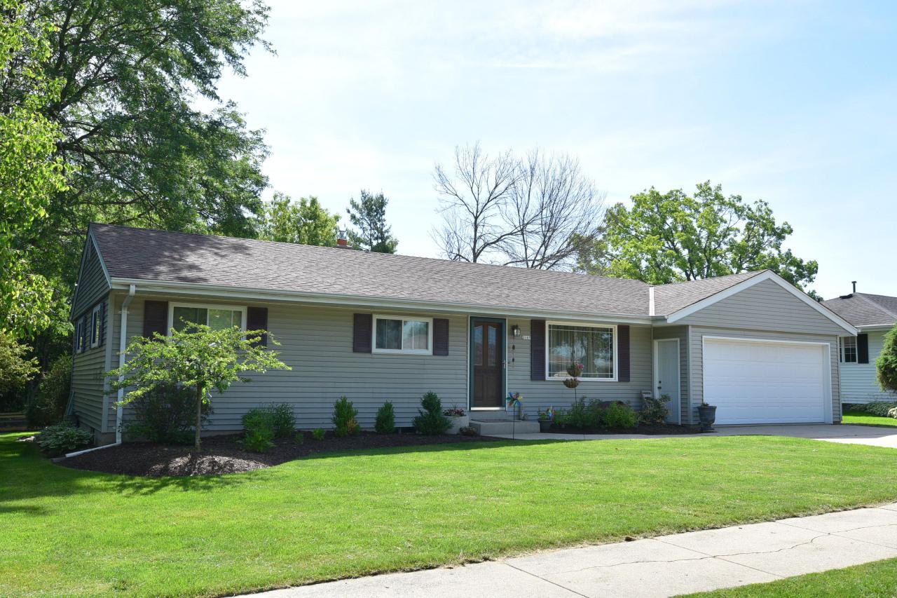2165 Skyline Dr - Photo 1