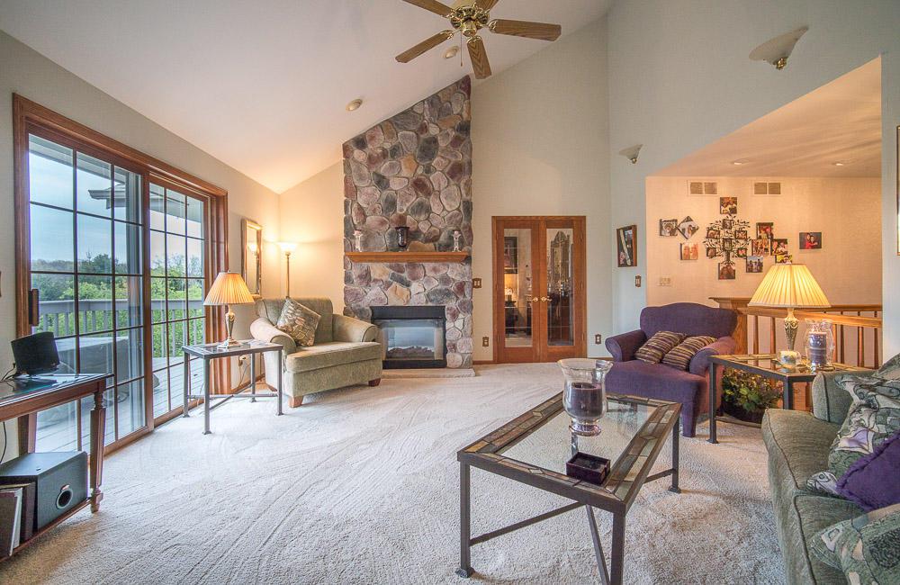 205 Deer Ridge Dr - Photo 1