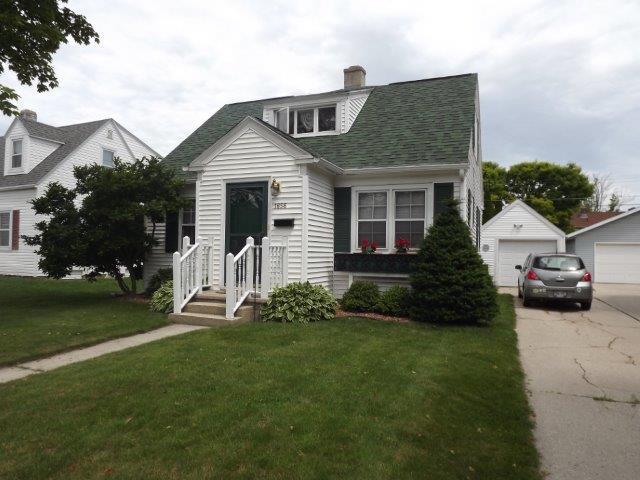 1856 Clermont St - Photo 1