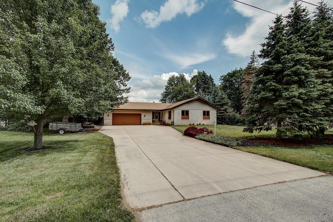 S79W18975 Janesville Rd - Photo 1