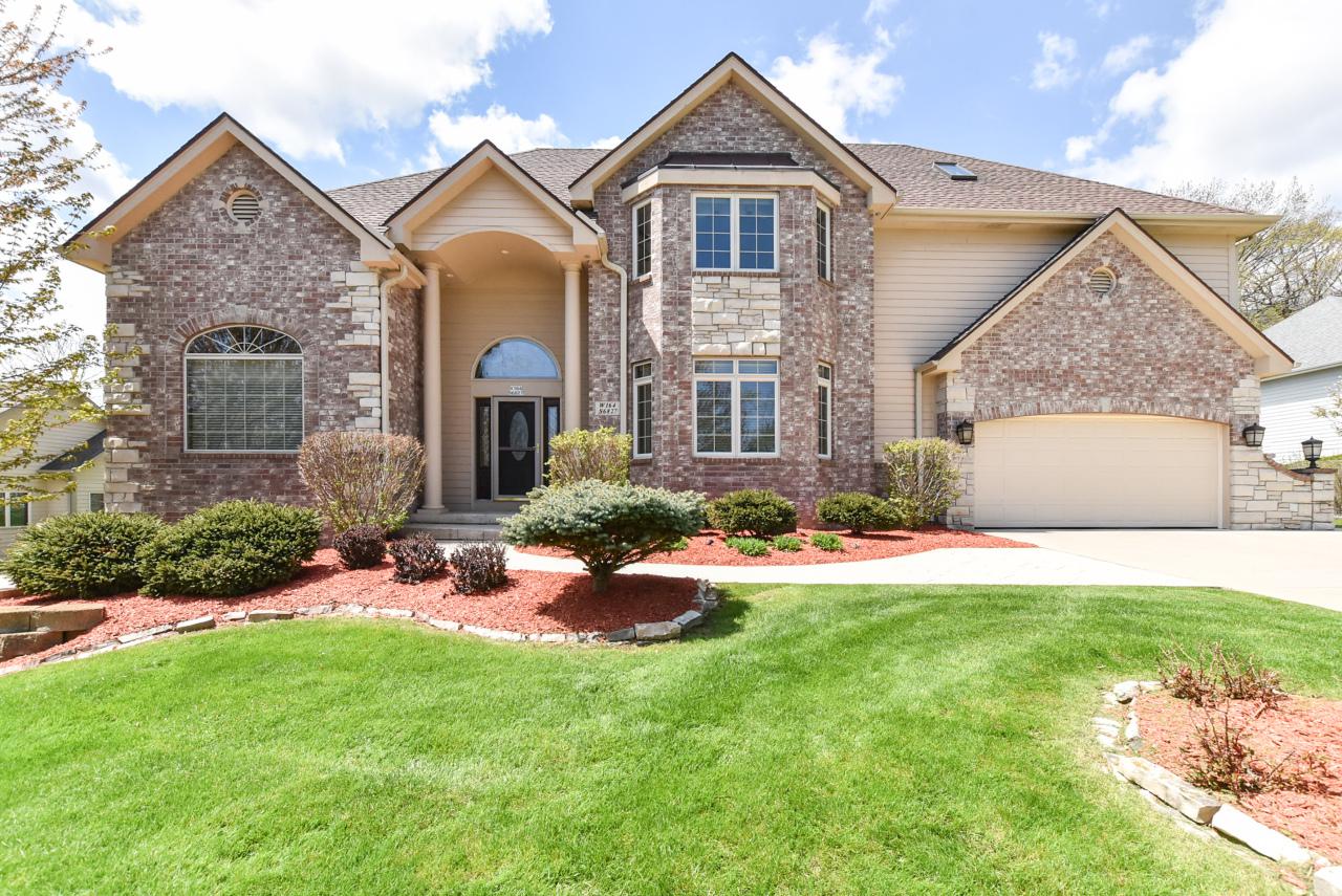 W164S6827 Chamberlain Hill Dr - Photo 1