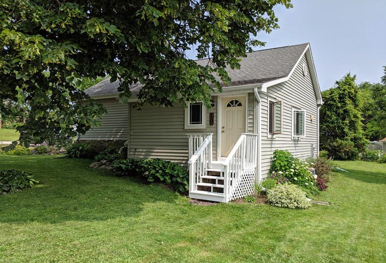 1505 3rd St - Photo 1