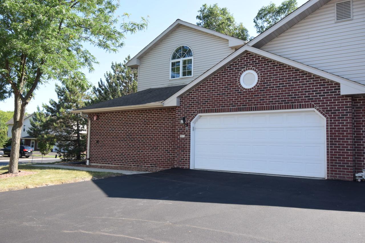 7913 Scepter Dr - Photo 1