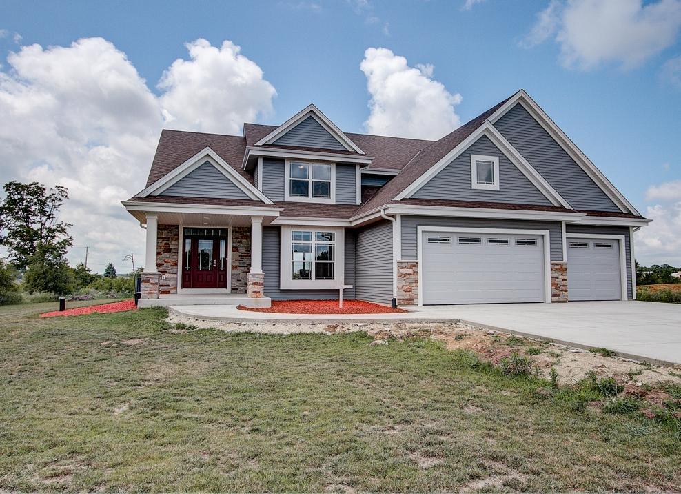 W353 S9035 Anathoth Ln - Photo 1