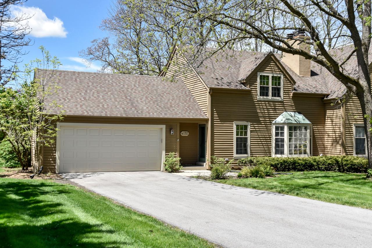 4055 Stonewood Ct - Photo 1