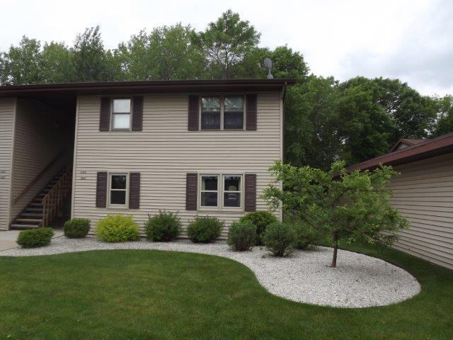 910 Cedar Ave - Photo 1