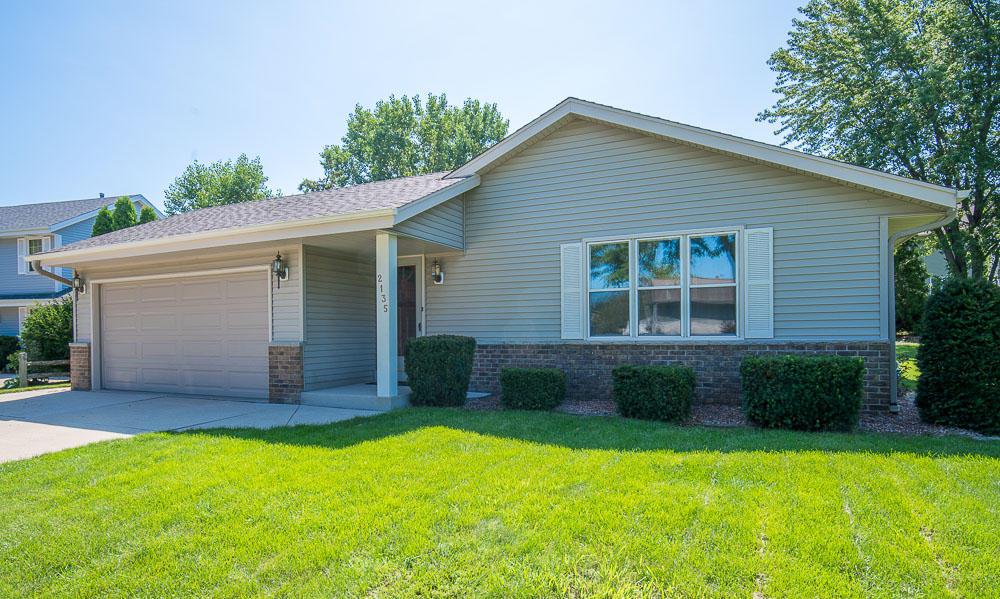2135 Village Dr - Photo 1