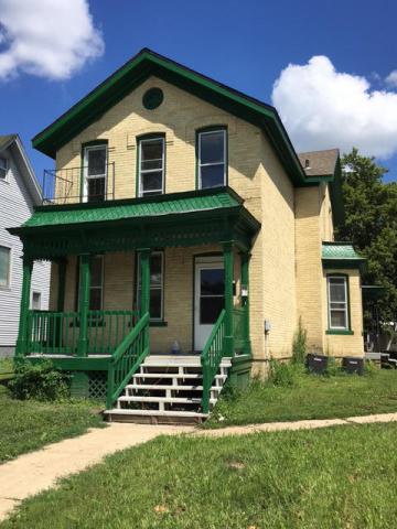 305 2nd St - Photo 1