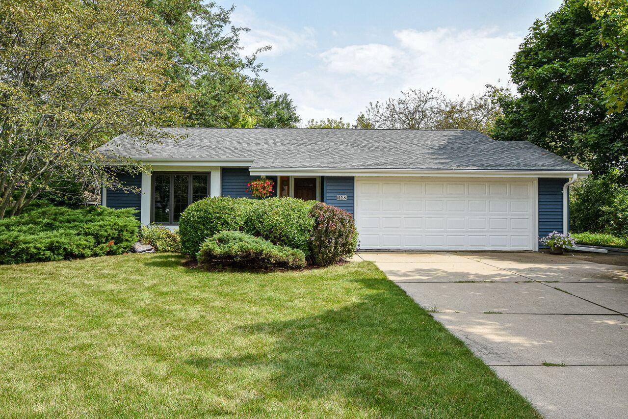 W209S10452 Valerie Dr - Photo 1